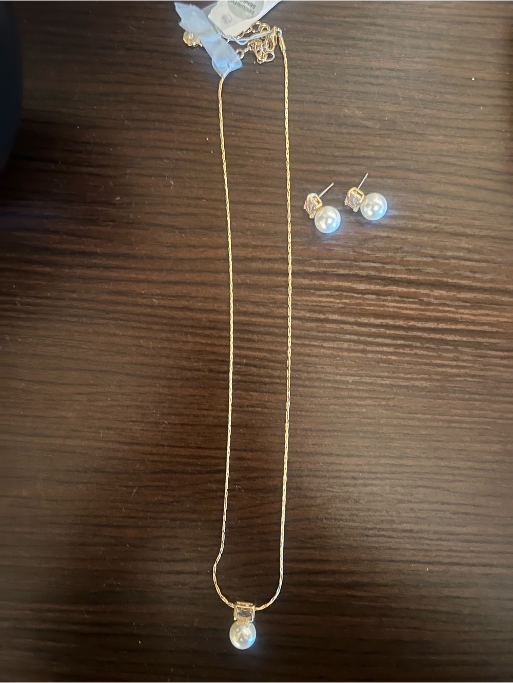 Gold Pearl Pendant Necklace and Stud Earrings Set - Classic White Pearls